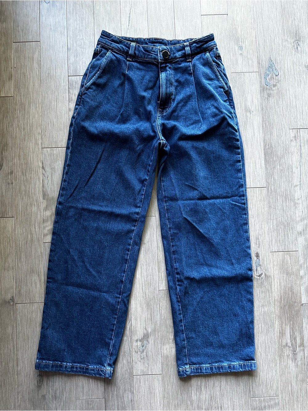 Zara Pleated Indigo High Rise Straight-Wide leg‎ Jeans Size 30